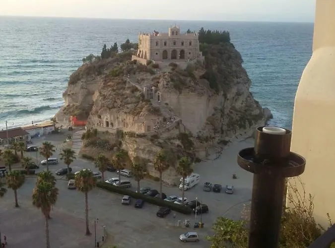 Nyaraló Silvia Pizzo